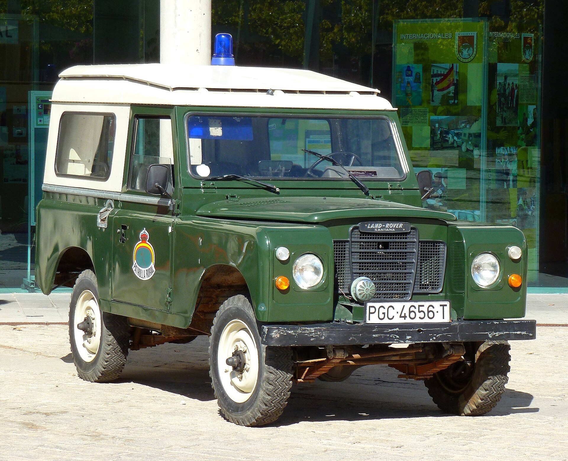 Land-Rover Santana 88 of the Spanish Guardia Civil