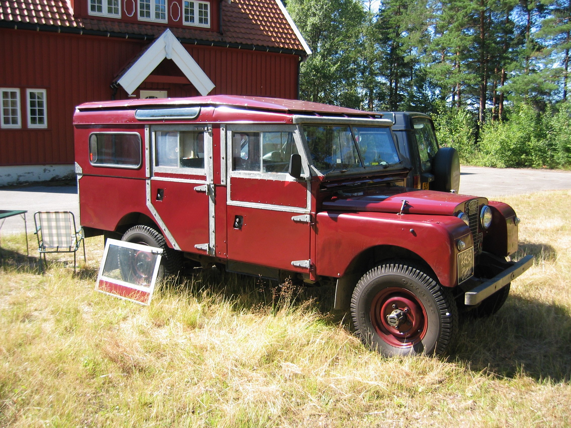 A 1957 Series I 107 station wagon with Tropical Roof — the reference for this model; linked only.